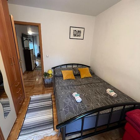 Apartman West - Private Parking Place Zagreb Extérieur photo